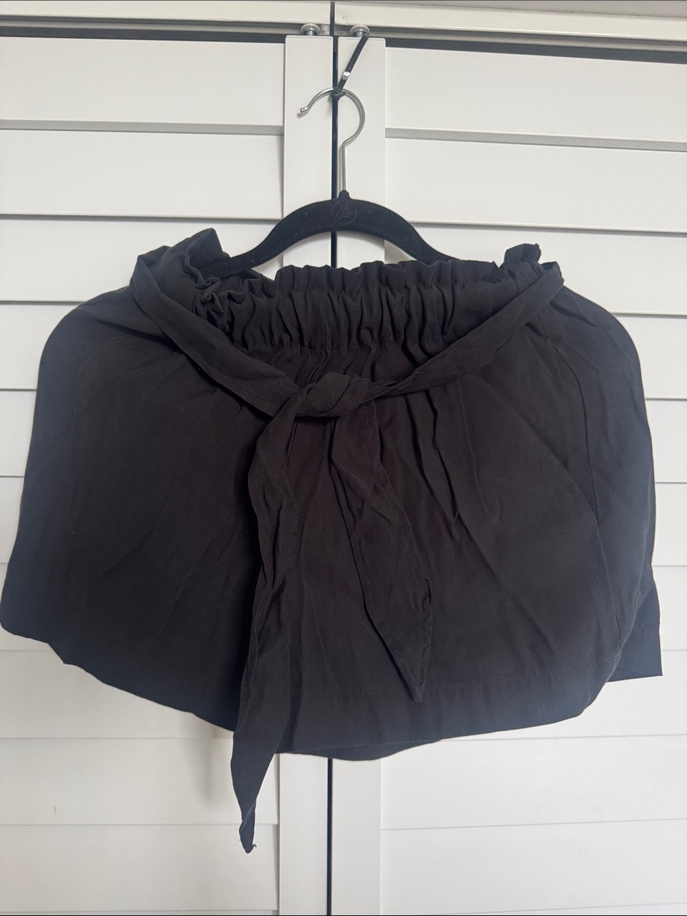 BCBGMaxAzria Black Tie-Waist Skater Shorts